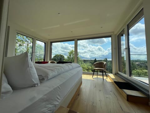 View (from property/room), Photo of the whole room