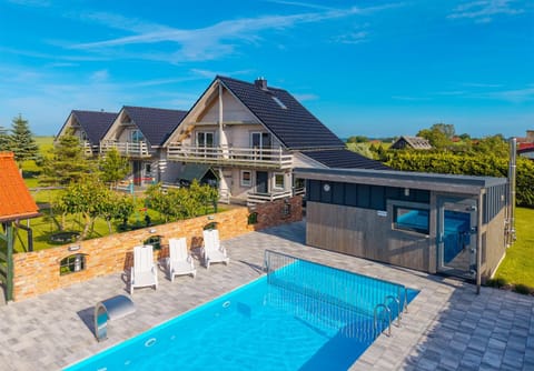 Sauna, Swimming pool