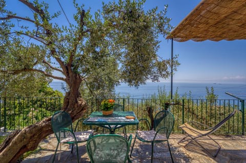 Balcony/Terrace, Garden view, Sea view