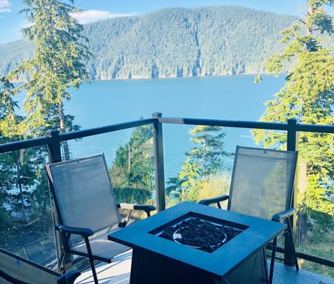 Balcony/Terrace, Mountain view, Sea view