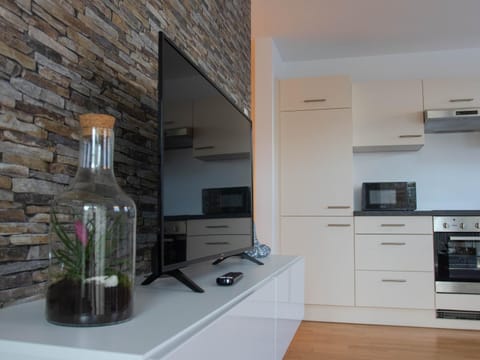 Kitchen or kitchenette, Living room, Communal kitchen