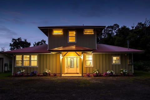 Property building, Facade/entrance, Sunset