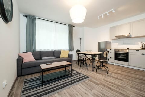 Kitchen or kitchenette, Living room, Seating area, Dining area, Communal kitchen