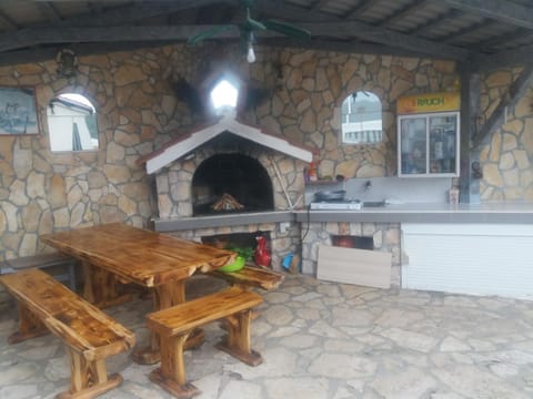 Villa Palfi Bed and Breakfast in Tisno