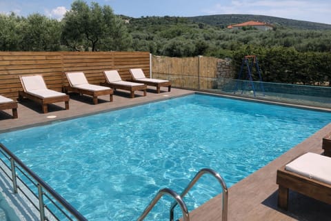 Natural landscape, Mountain view, Pool view, Swimming pool, sunbed