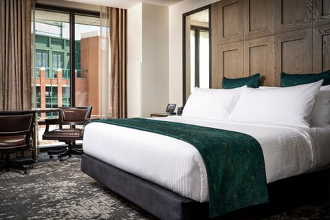 Bed, Seating area, Bedroom