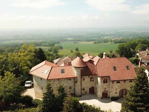 Facade/entrance, City view, Lake view, Landmark view, Mountain view