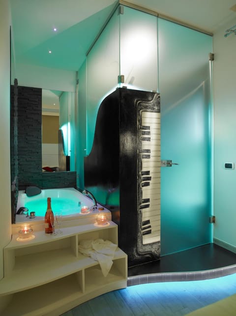 Bathroom, Other, Photo of the whole room, Bedroom