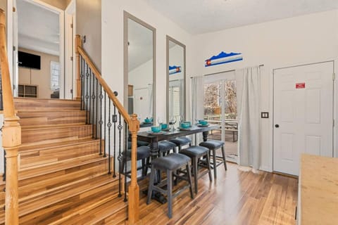 Pet Friendly 2 King Beds AF Academy Sleeps 12 Villa in Black Forest