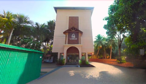 Property building, Facade/entrance, Parking