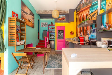 Lounge or bar, Dining area