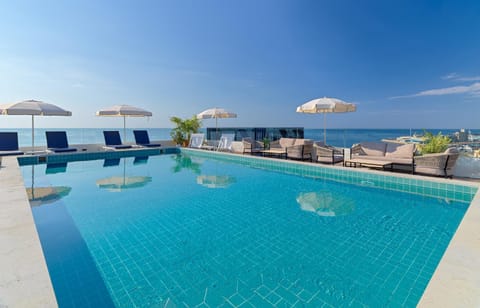 Day, Pool view, Sea view, Swimming pool, sunbed