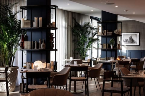 Grand Hotel de Courtoisville Hotel in St-Malo