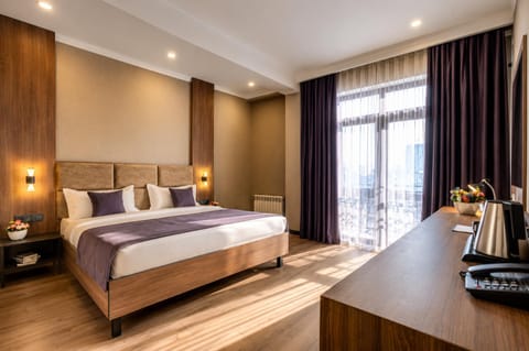 Bed, TV and multimedia
