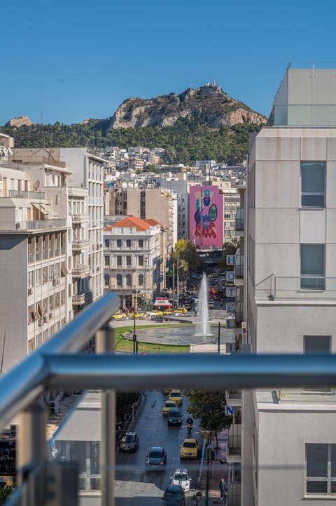 Nearby landmark, Neighbourhood, Bird's eye view, View (from property/room), City view, Landmark view, Mountain view, Street view