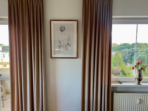 Nad stawem, dwupoziomowy, 6 łóżek, parking, zielona okolica Apartment in Gdansk