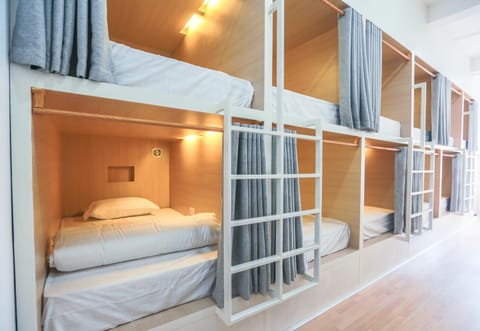 bunk bed