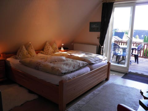 Bed, Day, Balcony/Terrace