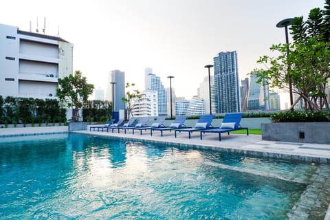Swimming pool, Swimming pool