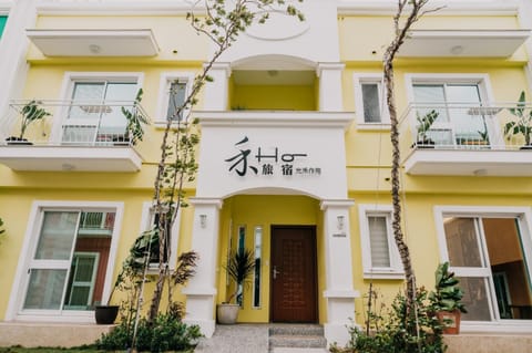 Property building, Facade/entrance, Property logo or sign