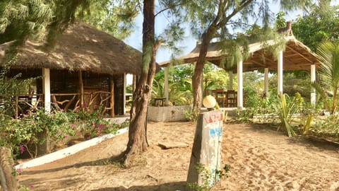 Facade/entrance, Garden, Sea view