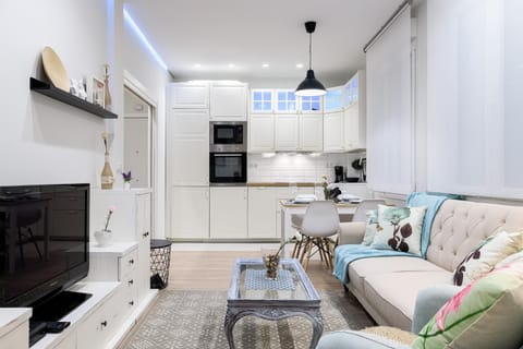 Kitchen or kitchenette, Living room, Dining area