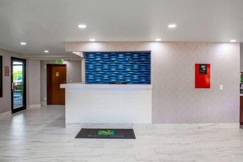 Lobby or reception, On site