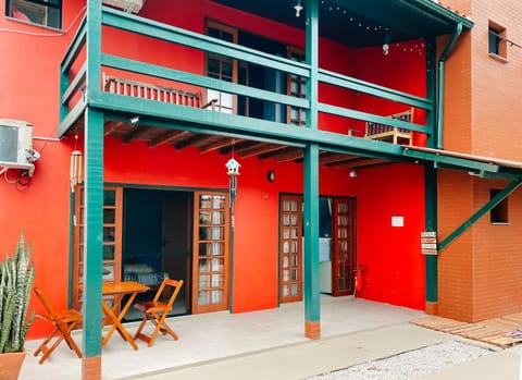 Property building, Patio, Balcony/Terrace