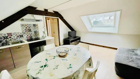 Kitchen or kitchenette, Living room, Dining area