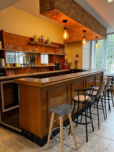 Lounge or bar