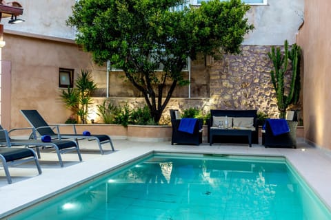 Pool view, Swimming pool