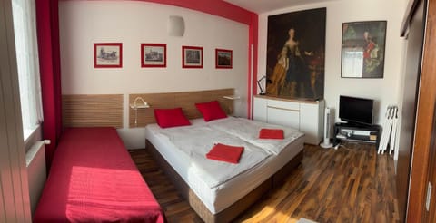 TV and multimedia, Bedroom