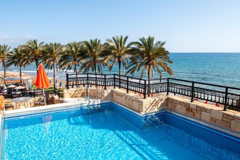 Alexandra Beach Hotel Hotel in Agia Marina