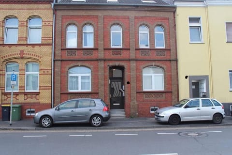 Property building, Facade/entrance, Neighbourhood