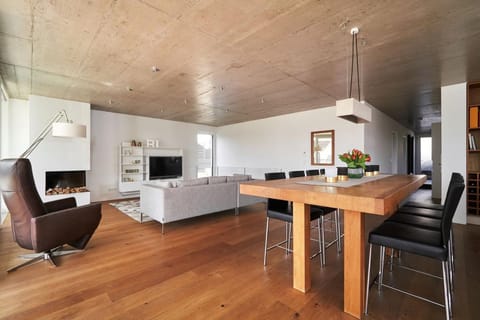 Property building, Kitchen or kitchenette, Living room