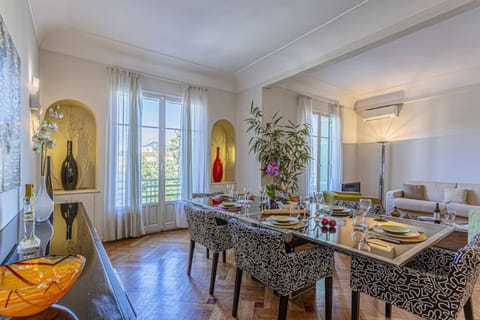 MY CASA - VICTOR HUGO - Beautiful Apartment - View over Garden Apartment in Nice