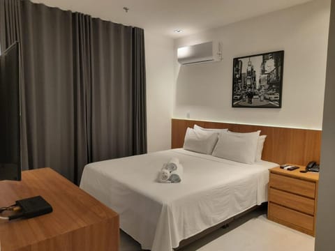 Bed, TV and multimedia, Bedroom, air conditioner