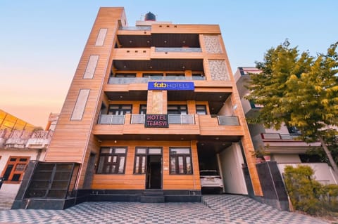 Property building, Facade/entrance