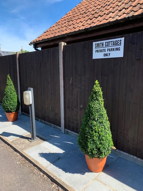 No. 5 Smith Cottages Apartment in South Somerset District