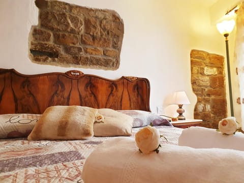 Decorative detail, Bedroom
