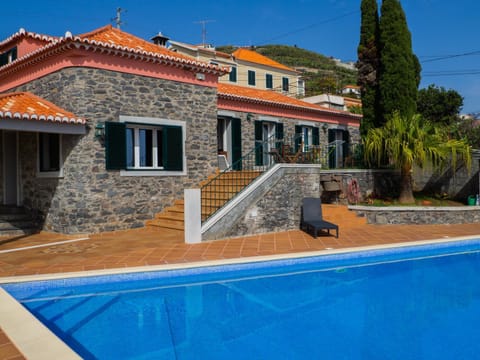 Property building, Facade/entrance, Pool view, Swimming pool
