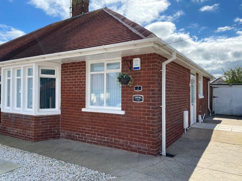 COLERIDGE LODGE House in Wyre District