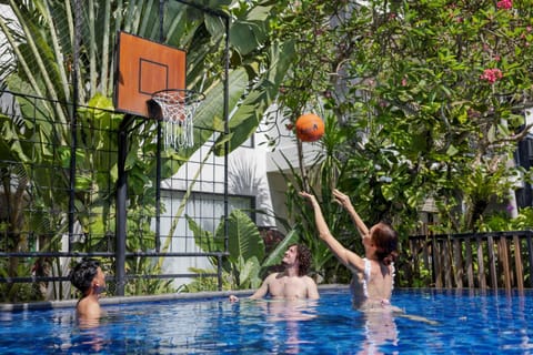 People, Area and facilities, Swimming pool