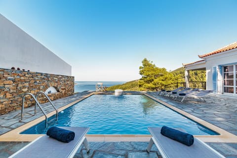 Patio, Pool view, Sea view, Swimming pool, sunbed