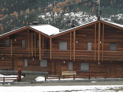 Property building, Winter