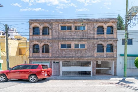 Tranquila Suite Ubicadísima Cerca Av Zaragoza S1 Apartment in Santiago de Queretaro
