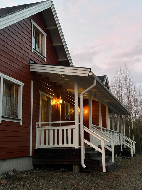 Tiiringolf Cottages House in Finland