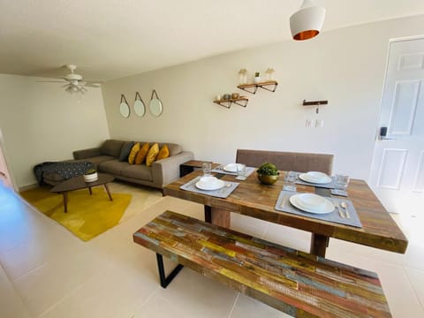 Suite Única Renovada Céntrica Av Zaragoza C14 Apartment in Santiago de Queretaro