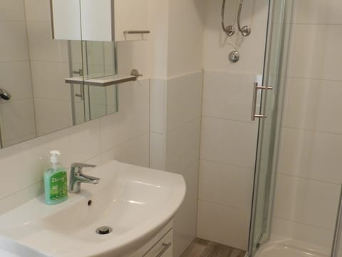 Diamant Apartments Bed and Breakfast in Baška Voda