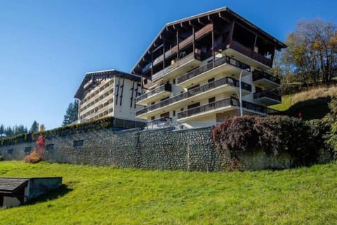welcoming apartment with swimming pools near the Megève ski slopes Apartment in Combloux